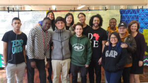 Nicole Hurd, Daveed Diggs with a group of high school students